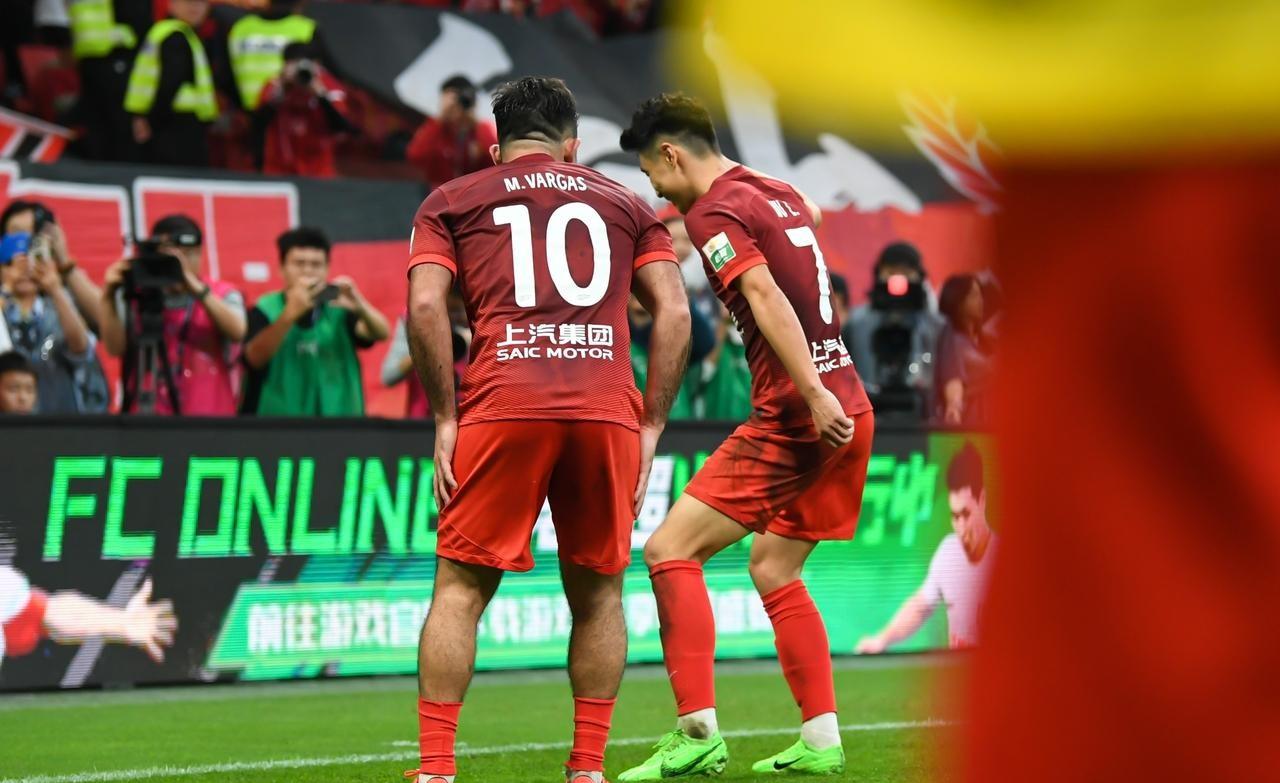 西甲关键时刻再迎强敌，利物浦造点机会，主帅态度：压力陡增，细节决定成败(解甲八条看雪结局虐吗)