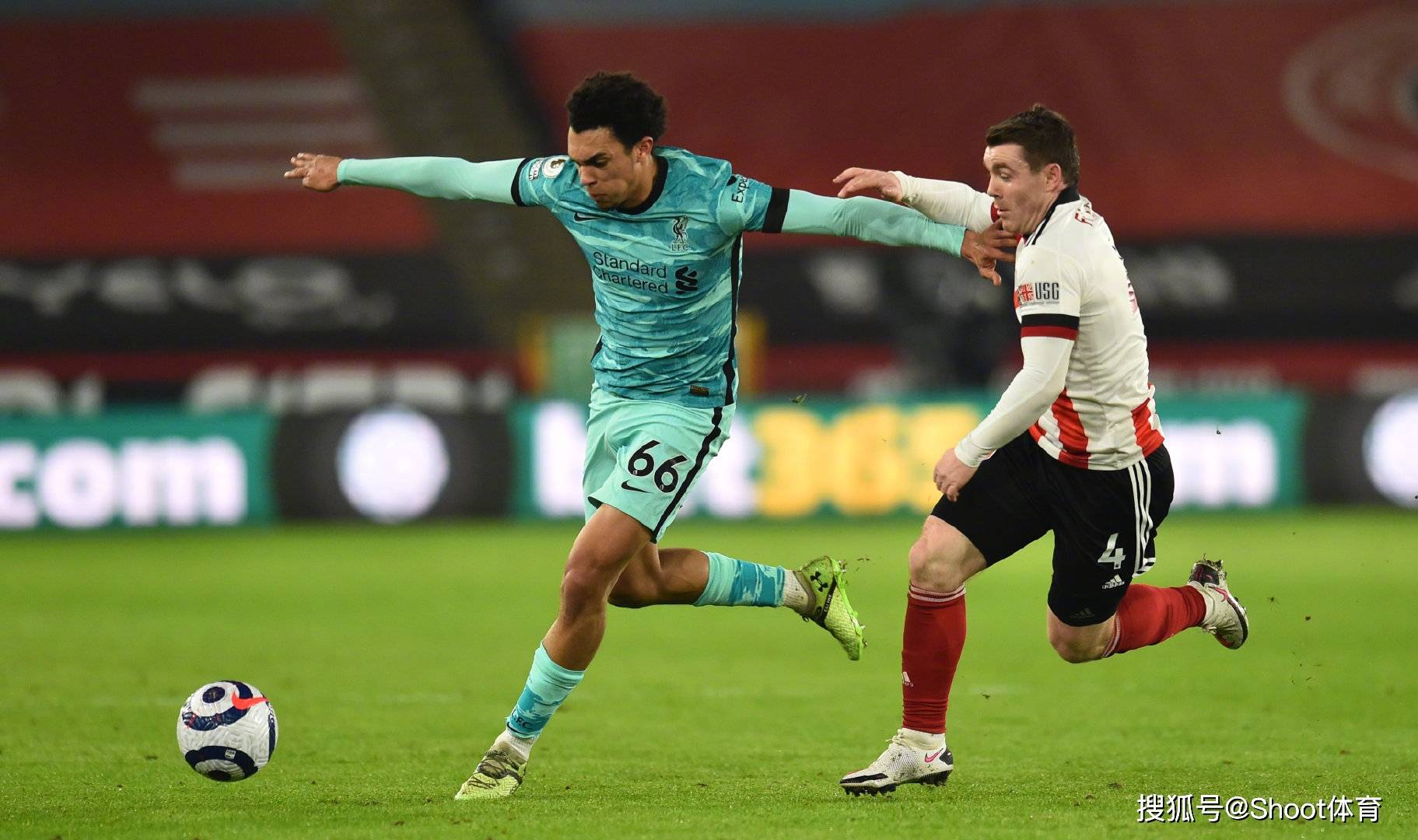 包含清晨利物浦调整名单以备意大利杯，状态回暖环节打磨，管理层满意，训练强度明显提升的词条