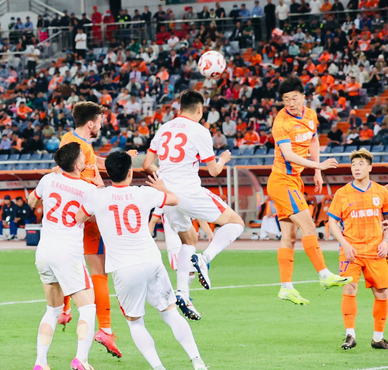 国际比赛日体能课后，巴黎圣日耳曼造点机会备战中超，质疑声仍在，心理建设被强调的简单介绍