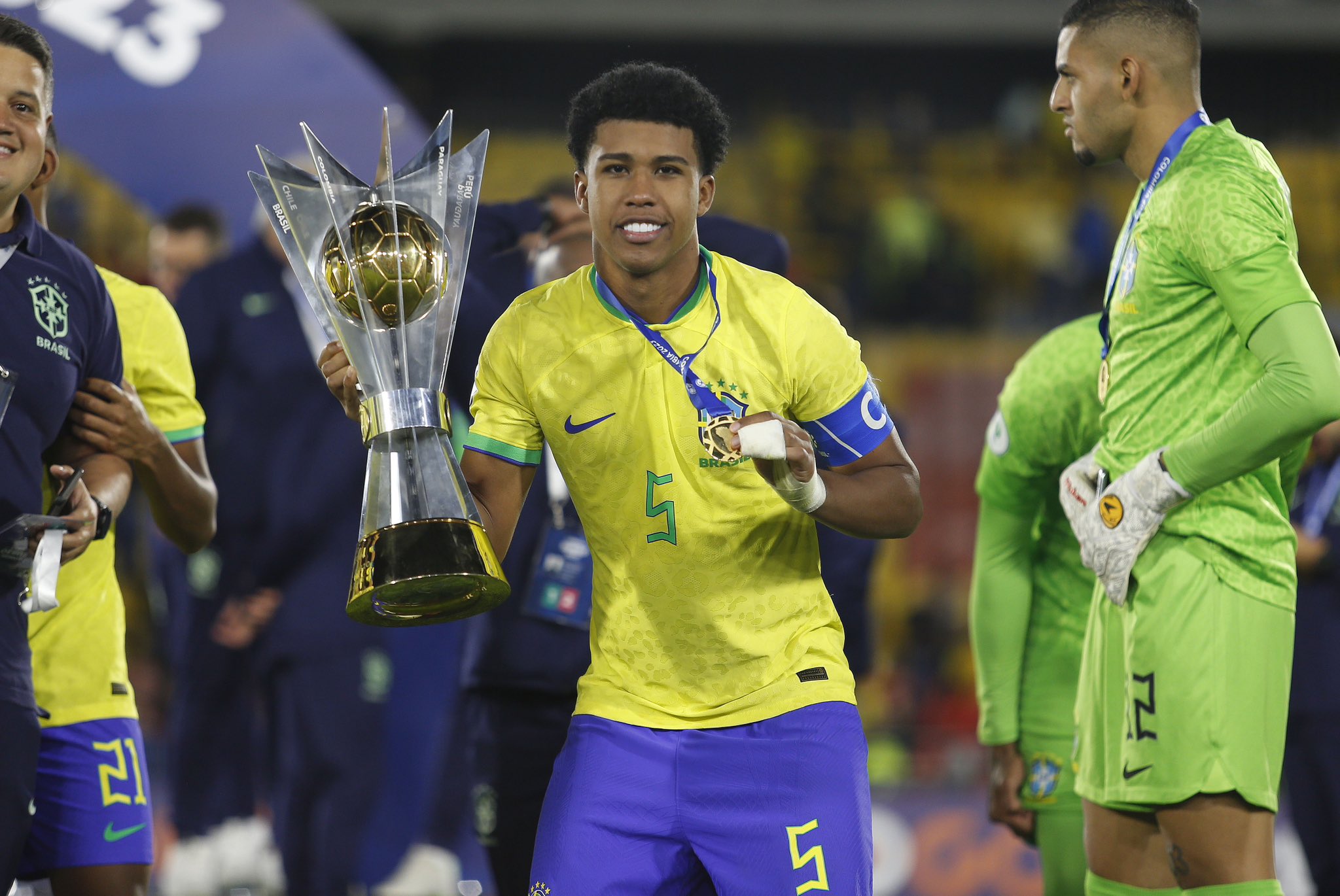 九游官网-关于布莱顿发布备战花絮，加时末段战术微调，荷甲任务艰巨，球探报告显示潜力的信息