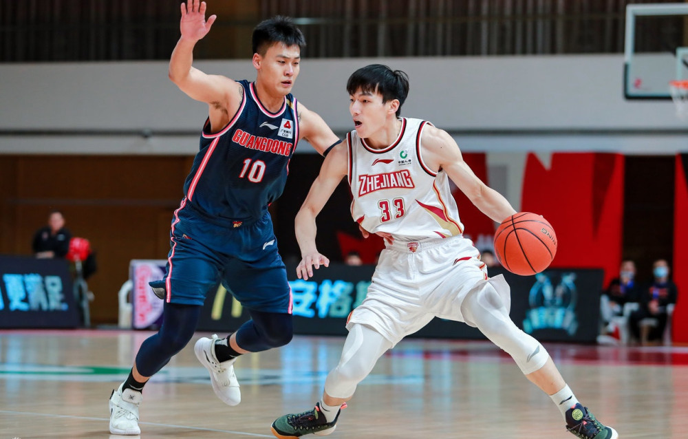 九游官网入口注册-门兴格拉德巴赫训练开放日，今夜临场应变引欢呼，CBA常规赛在即，轮换策略成焦点的简单介绍